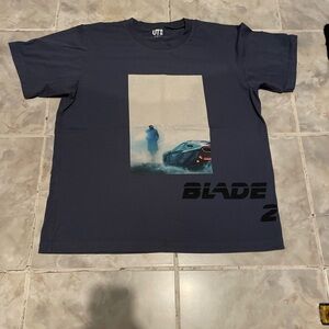 Uniqlo Men’s Size L T-Shirt Blade Runner Movie 2049 Ryan Gosling Officer